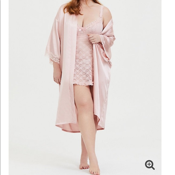 torrid Other - Torrid SATIN & LACE TRIM LONG ROBE